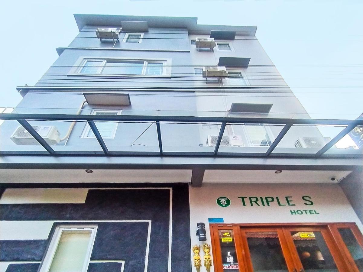Oyo 91686 Triple S Hotel Malioboro Jogyakarta Zewnętrze zdjęcie