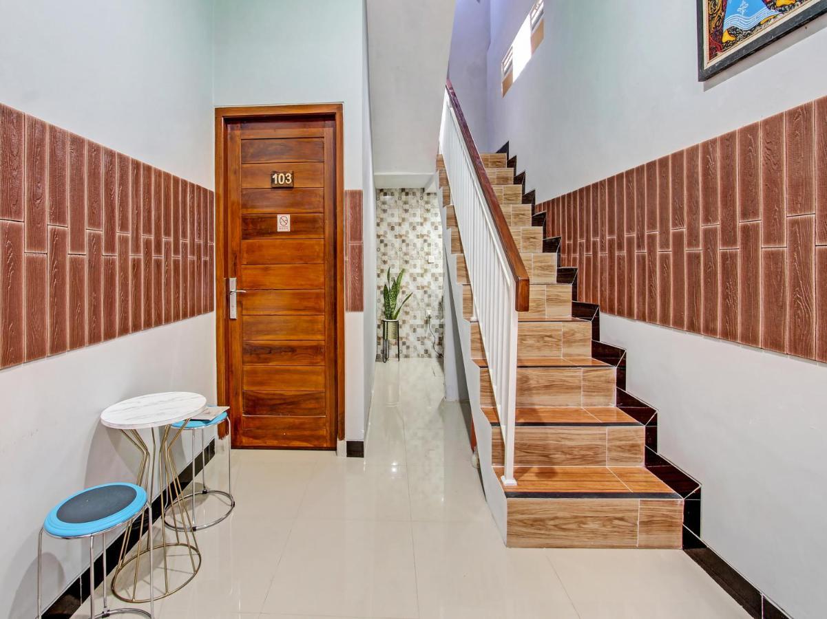 Oyo 91686 Triple S Hotel Malioboro Jogyakarta Zewnętrze zdjęcie